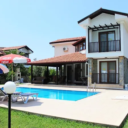 Sophia Villa Cedit
